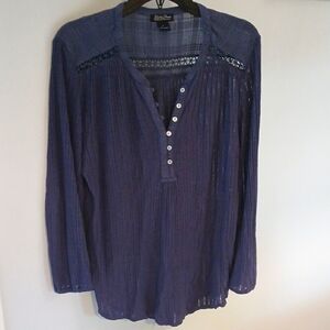 Luckey Brand Size L Long Sleeve Blue Top
